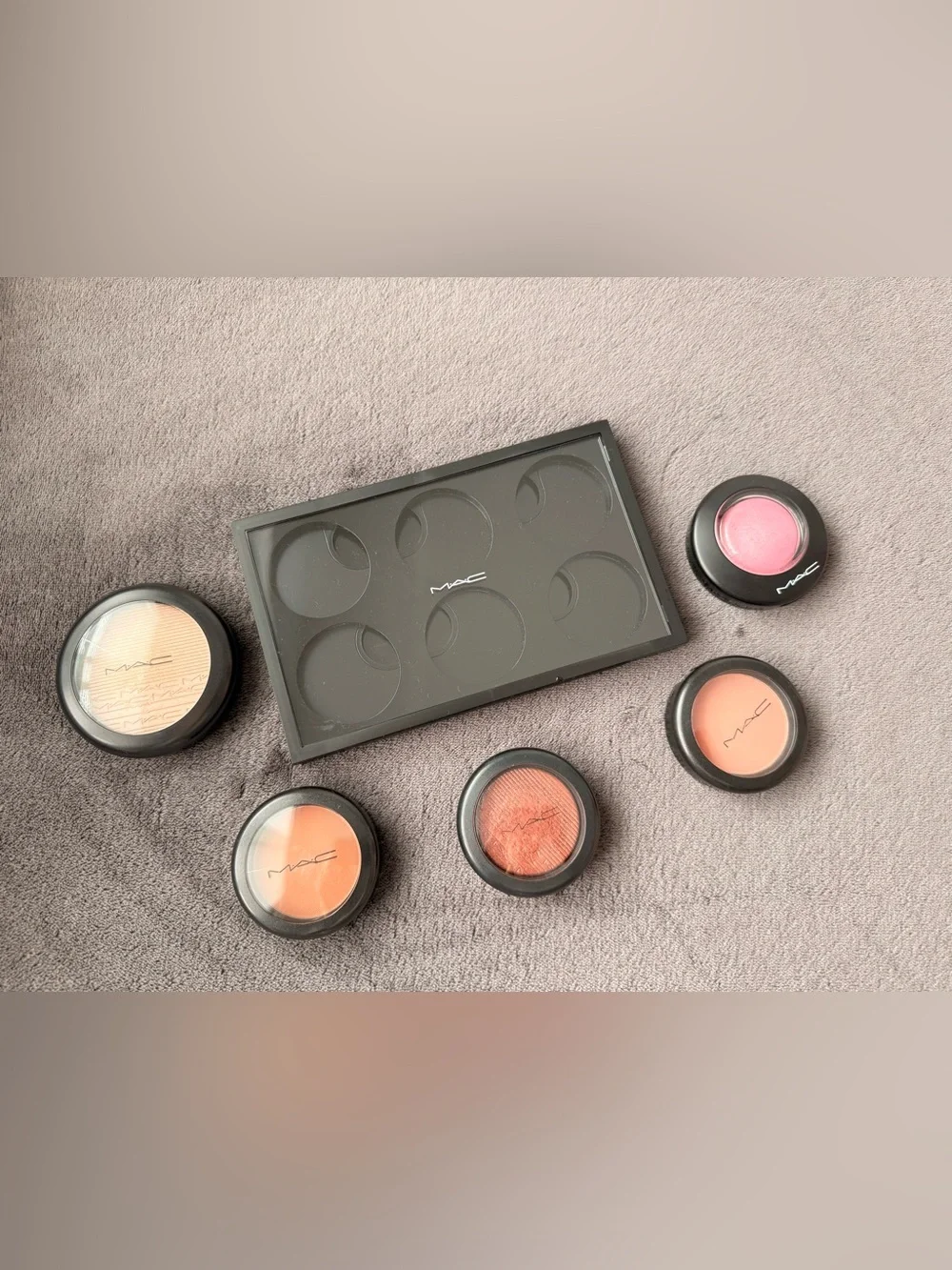 MAC Cosmetics Blush + Refill Palette